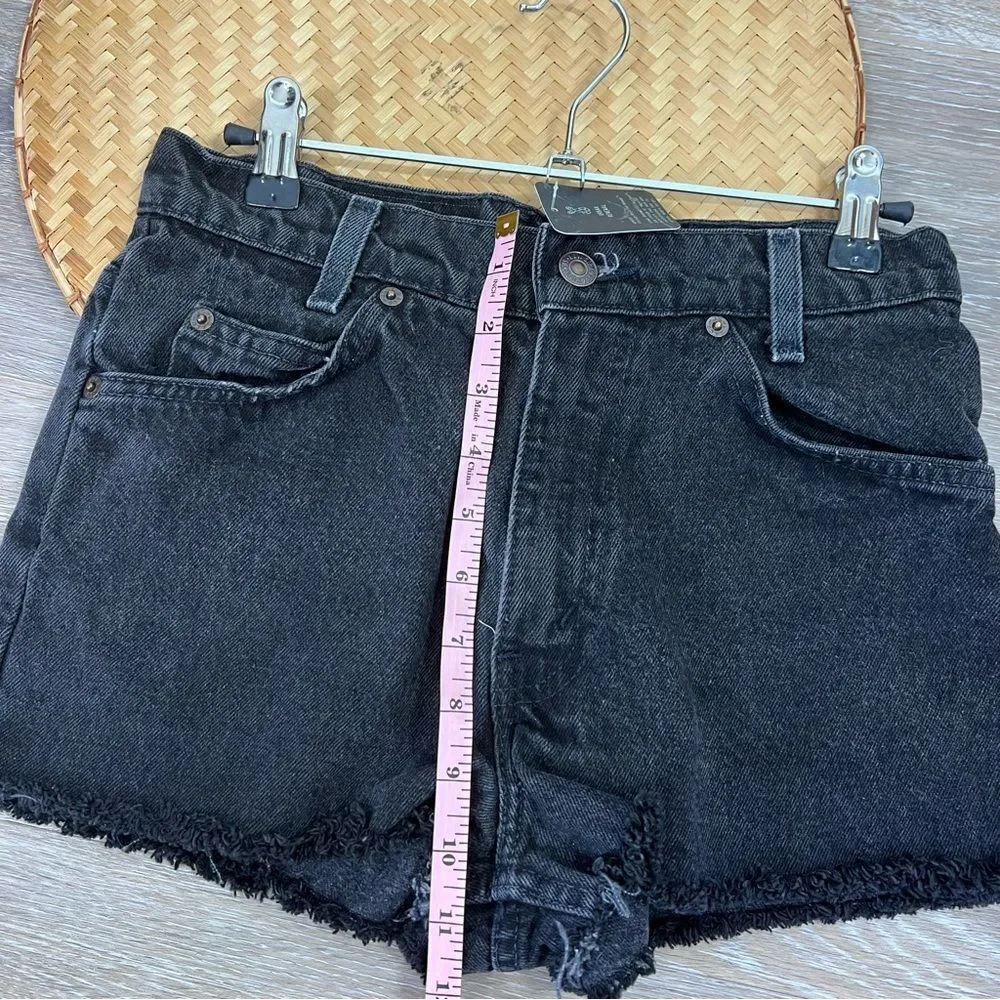 Nwt urban renewal Vintage Levi’s black Cut Off‎ Shorts